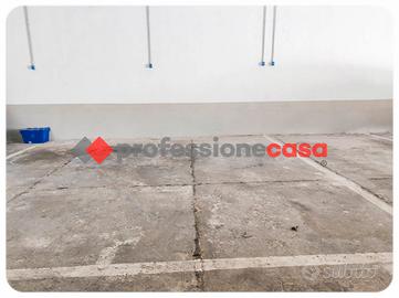 Box/Posto auto Livorno [Rif. 393/aARG] (Centro)