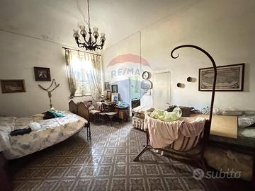 Porzione di villa - Adrano