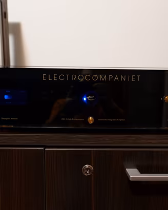 ELECTROCOMPANIET ECI 4 Integrato/pre