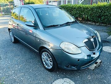 Lancia Ypsilon 1.2/GPL
