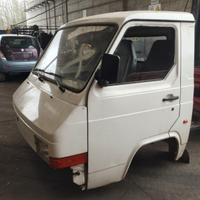Cabina Nissan Trade anno 1992