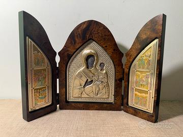 Trittico religioso in argento e legno