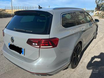 VOLKSWAGEN PASSAT VARIANT EXECUTIVE  R LINE