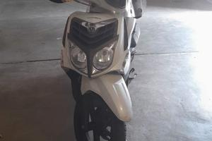 Scooter SYM HD 200