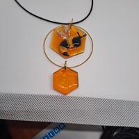 Ciondolo ape sul miele 