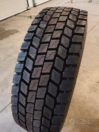 pneumatico hankook  tassellato semi nuovo