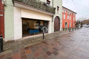 UFFICIO A DESENZANO DEL GARDA