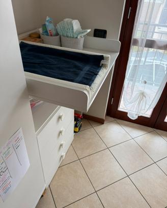 Fasciatoio con cassettiera Ikea