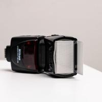 Nikon SB-700 + Yongnuo YN622N II