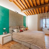 TERRATETTO RISTRUTTURATO A PESCIA