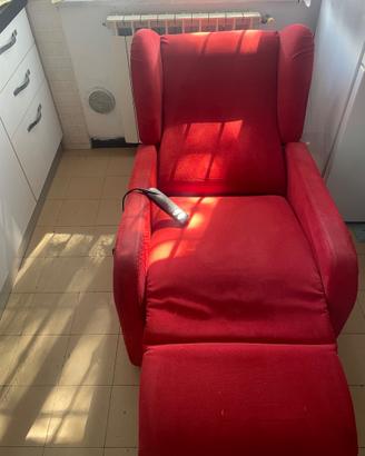 Poltrona elettrica reclinabile e rialzabile