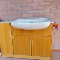 mobile bagno con lavandino porcellana grande  €100