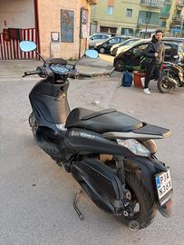 beverly 350, 2012 completo assicurazione e casco