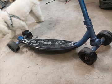 Monopattino Oxelo 4 ruote