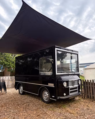 Alfa Romeo FoodTruck