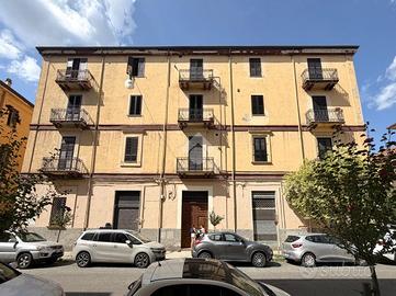 3 LOCALI A COSENZA
