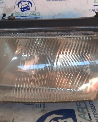 VOLKSWAGEN PASSAT STATION WAGON 2002 - FARO ANTERI
