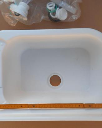 Lavandino di plastica