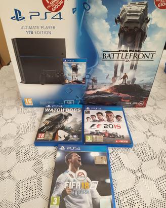 Console PS4 da 1 TB con joystick e 3 giochi.