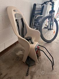 Seggiolino bici posteriore per bambini color crema
