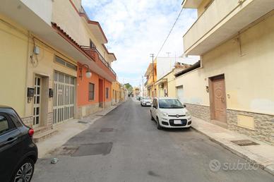 CASA SEMINDIPENDENTE A BRINDISI
