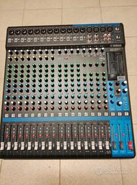 Mixer Yamaha MG20XU