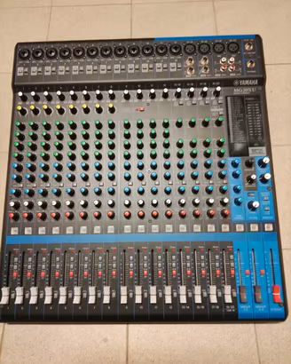 Mixer Yamaha MG20XU
