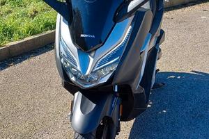 Honda Forza 300 ABS