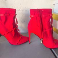 Tronchetti Rossi con Borchie