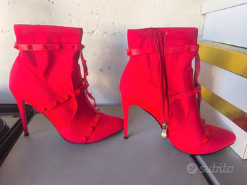 Tronchetti Rossi con Borchie