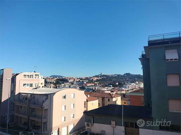 A000762 - VIA PESARO