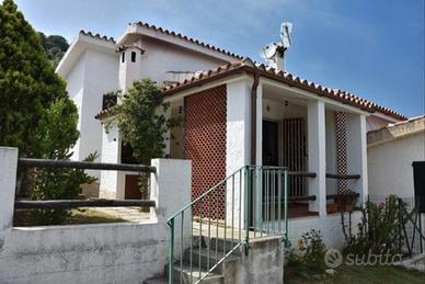 Bella villetta a pochi passi dal mare