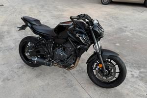 MT 07 depo solo a libretto - YAMAHA