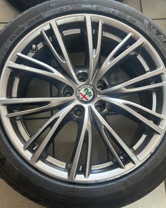 Cerchi in lega 18 originali alfa per 159 Brera spi
