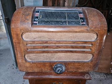 Radio a valvole SUPERLA vintage anni '40