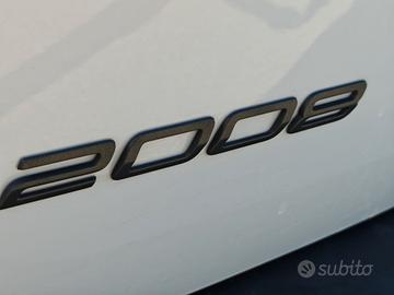 Peugeot 2008 PureTech 130 S&S EAT8 Allure