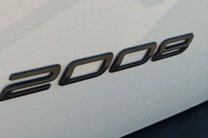 Peugeot 2008 PureTech 130 S&S EAT8 Allure