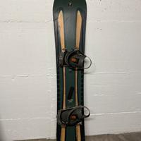 Snowboard Santa Cruz 162 con attacchi Ride