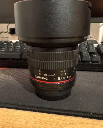 Samyang 14mm f2 8 ed as i f umc attacco Nikon