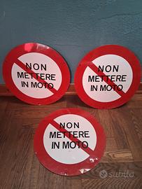 Cartello non mettere in moto 