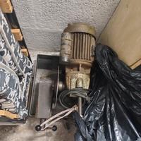 Troncatrice per metalli 