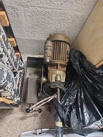 Troncatrice per metalli 