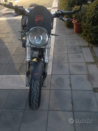 Ducati Monster 600 dark 98'