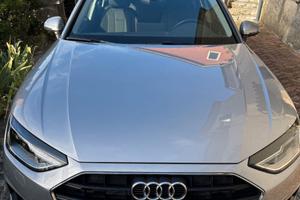 AUDI A4 Avant 30 TDI/136 CV S tronic business