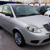 Lancia Ypsilon 1.2 Argento