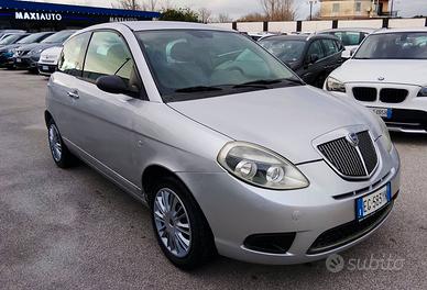 Lancia Ypsilon 1.2 Argento