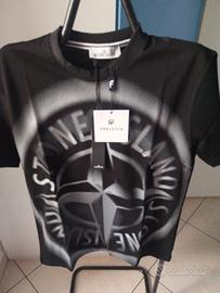 Stone Island t-shirt  M  new