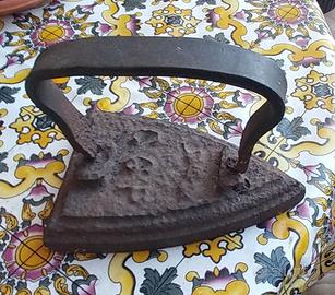 Ferro da stiro antico anni 30