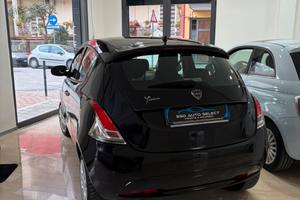 Lancia ypsilon 1.2  Silver