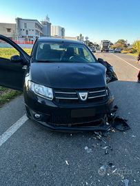 Dacia Sandero GPL 2014 – 88.000 km – incidentata